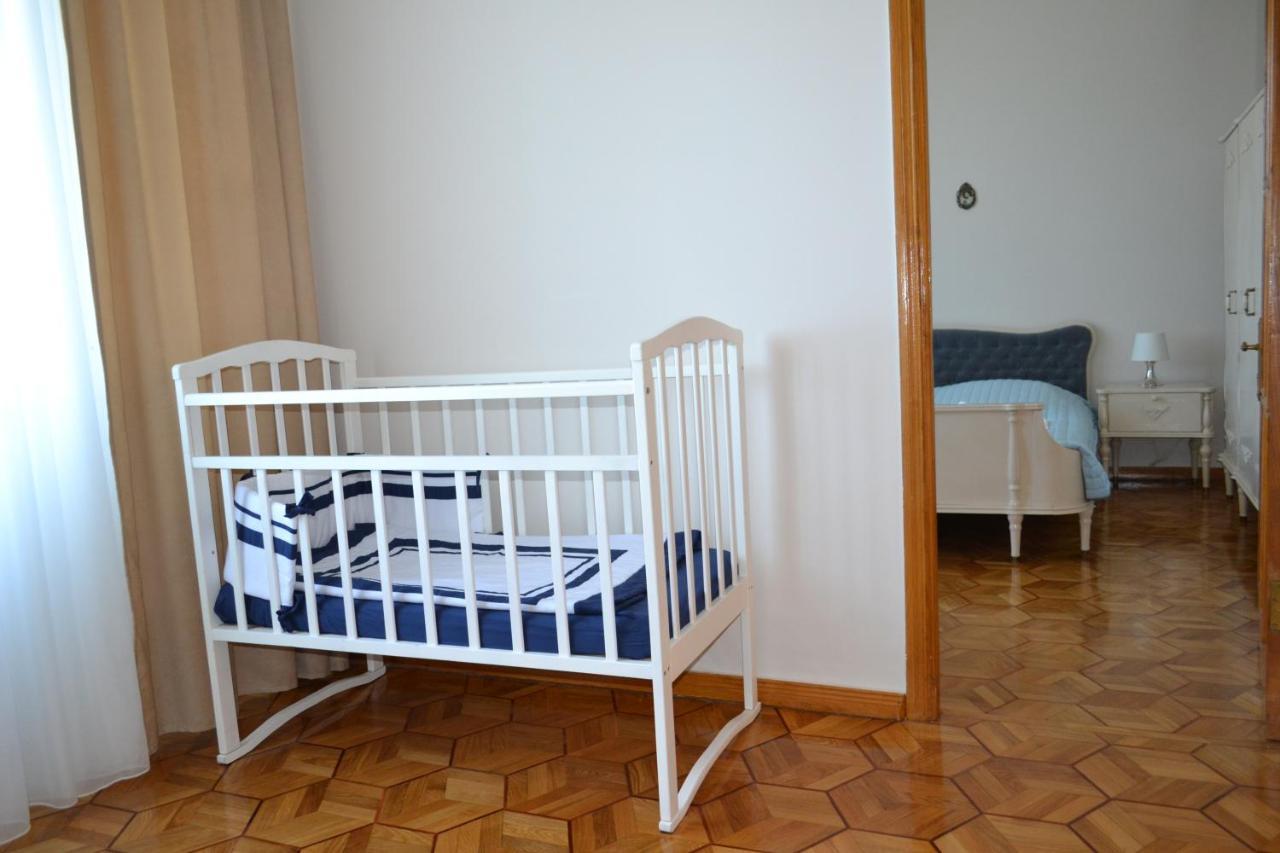 Seaside Luxury Apartment Batumi Bagian luar foto