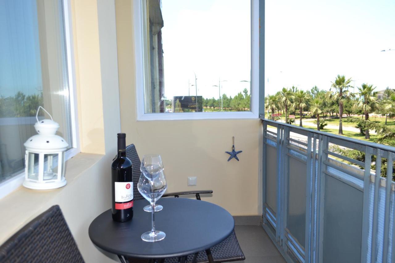 Seaside Luxury Apartment Batumi Bagian luar foto