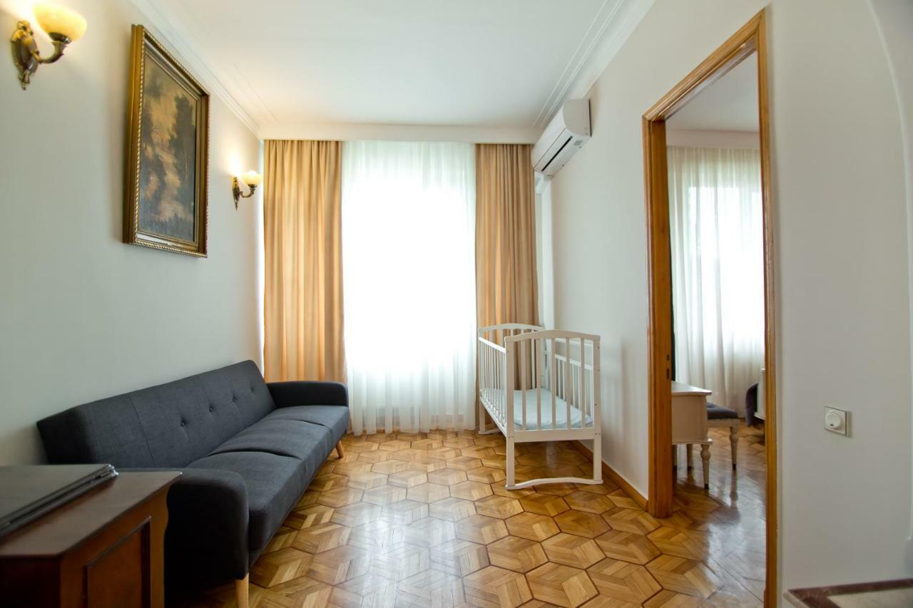 Seaside Luxury Apartment Batumi Bagian luar foto